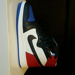 WMNS AIR JORDAN 1 REBEL
